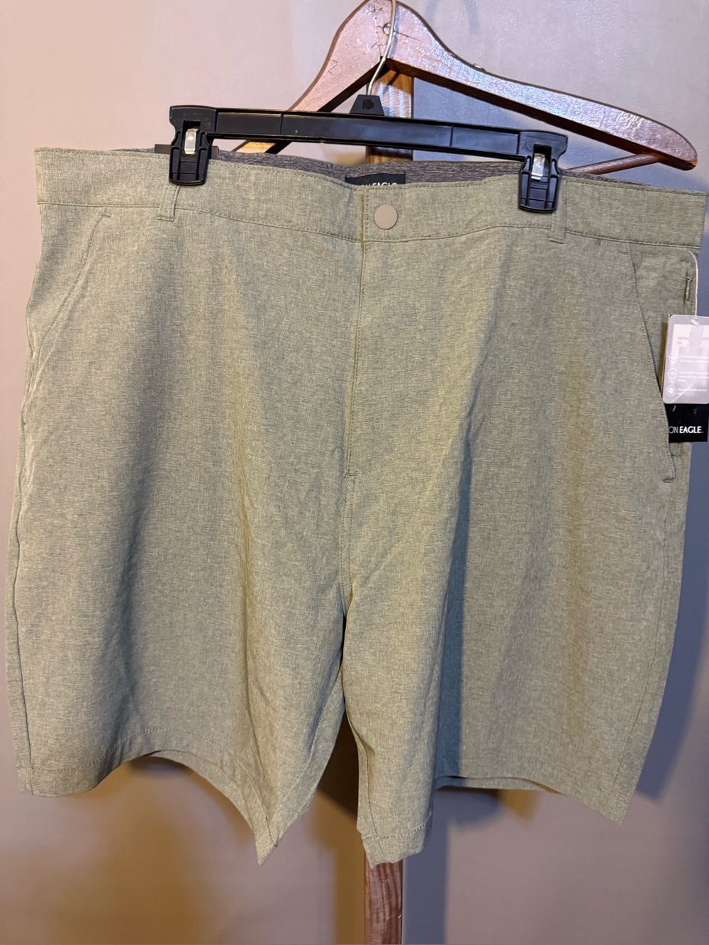Iron  Eagle Outfitters Men's Olive Flat-Front Shorts